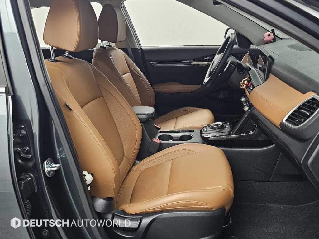 KIA Seltos - Vista 10