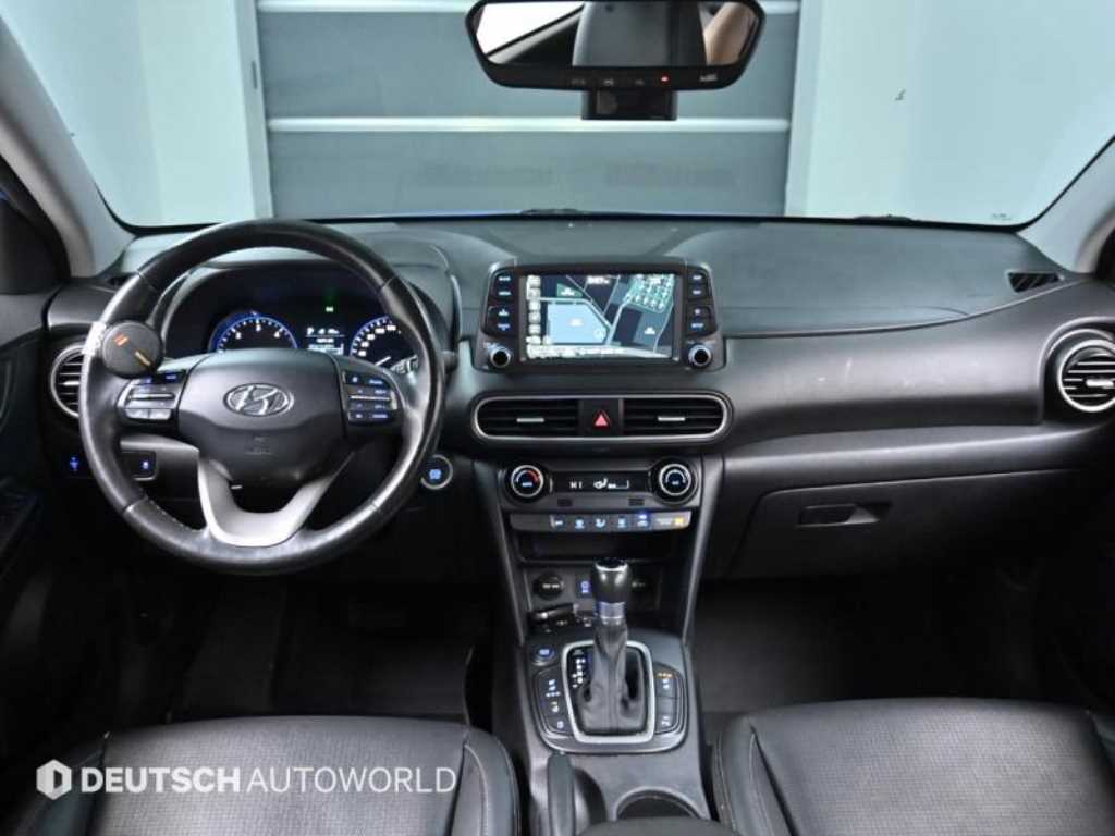 HYUNDAI Kona - Vista 7