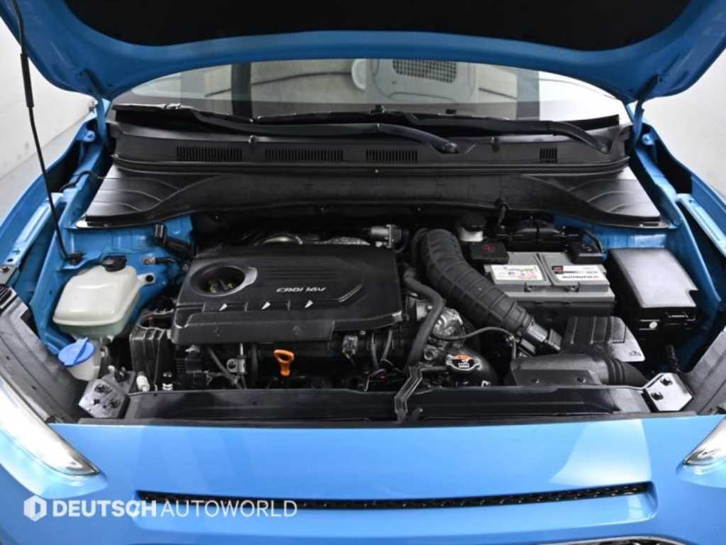 HYUNDAI Kona - Vista 6