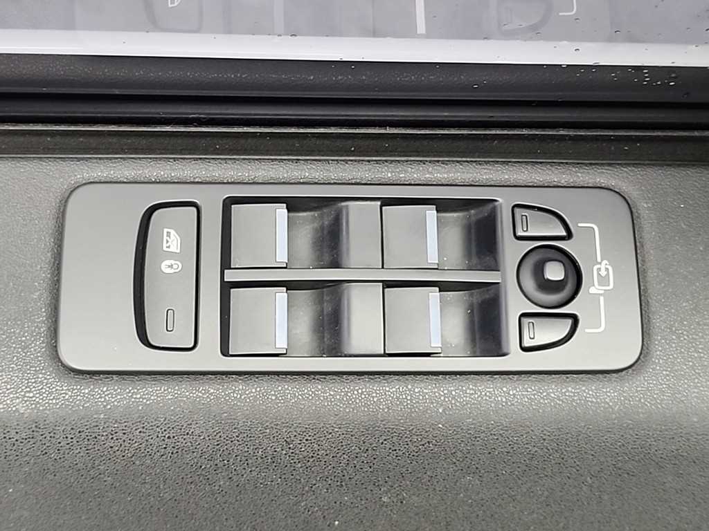 Land Rover Discovery Sports 2016 Blanco - Importación desde Corea - HF Imports Iquique - Foto 19