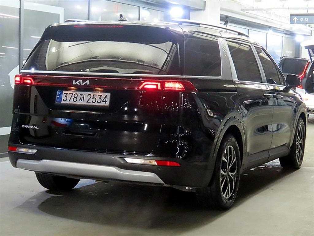KIA Carnival - Vista 4
