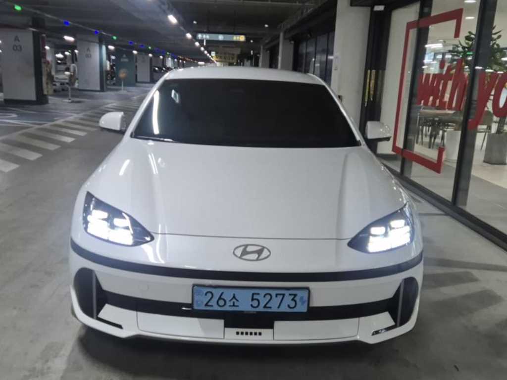 HYUNDAI Ioniq 6 - Vista 2