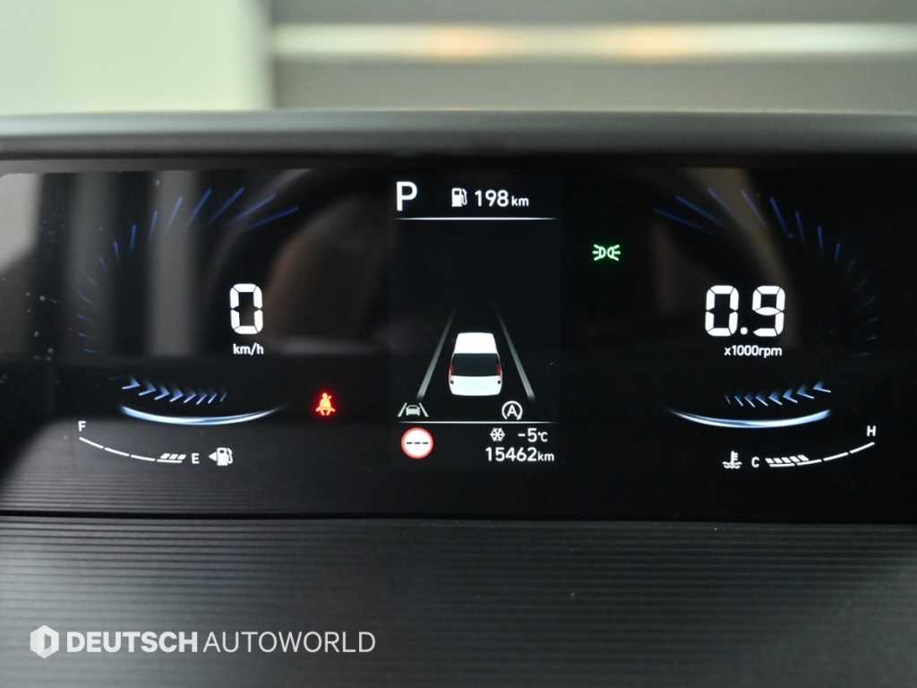 HYUNDAI Staria - Vista 8