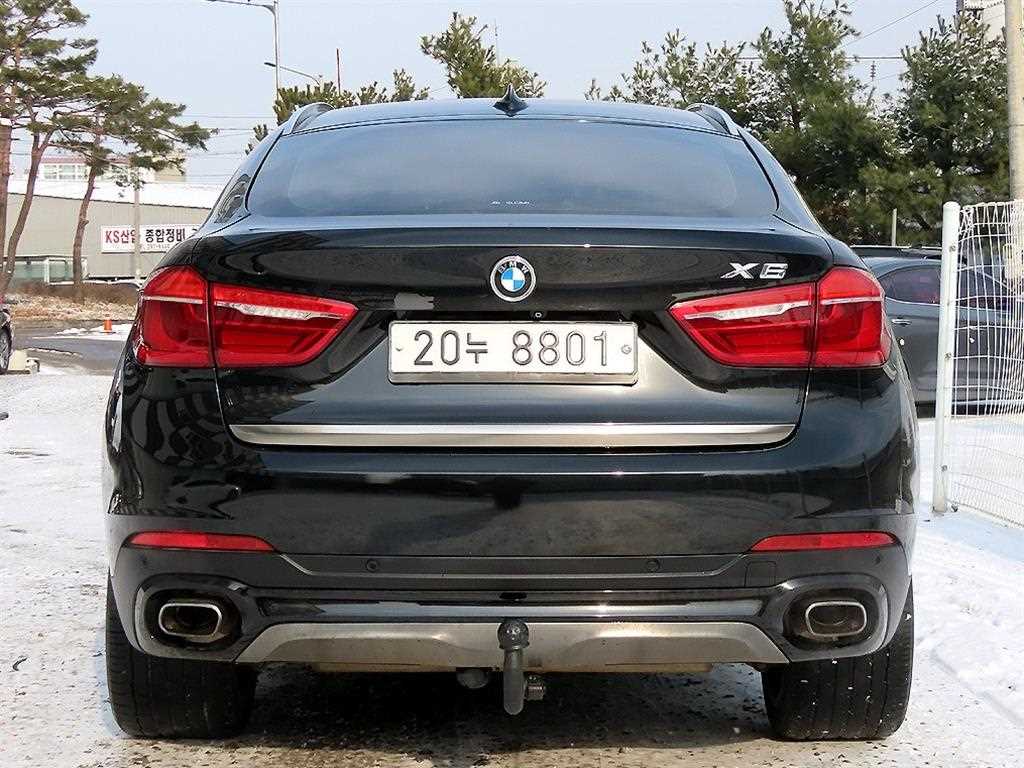 BMW X6 - Vista 4