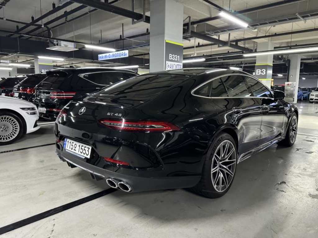 Mercedes Benz AMG GT - Vista 4