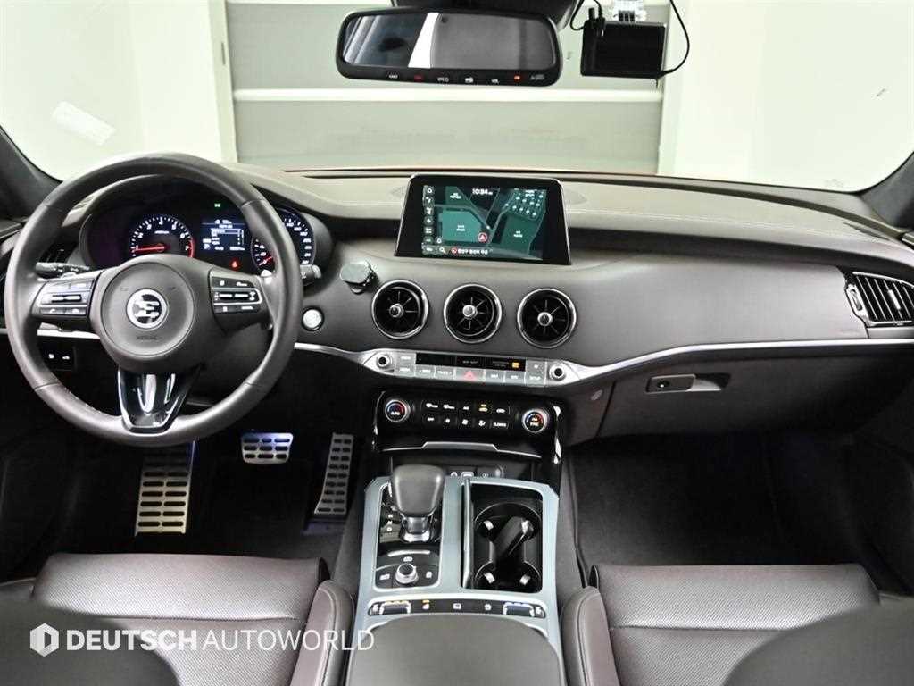 KIA Stinger - Vista 7