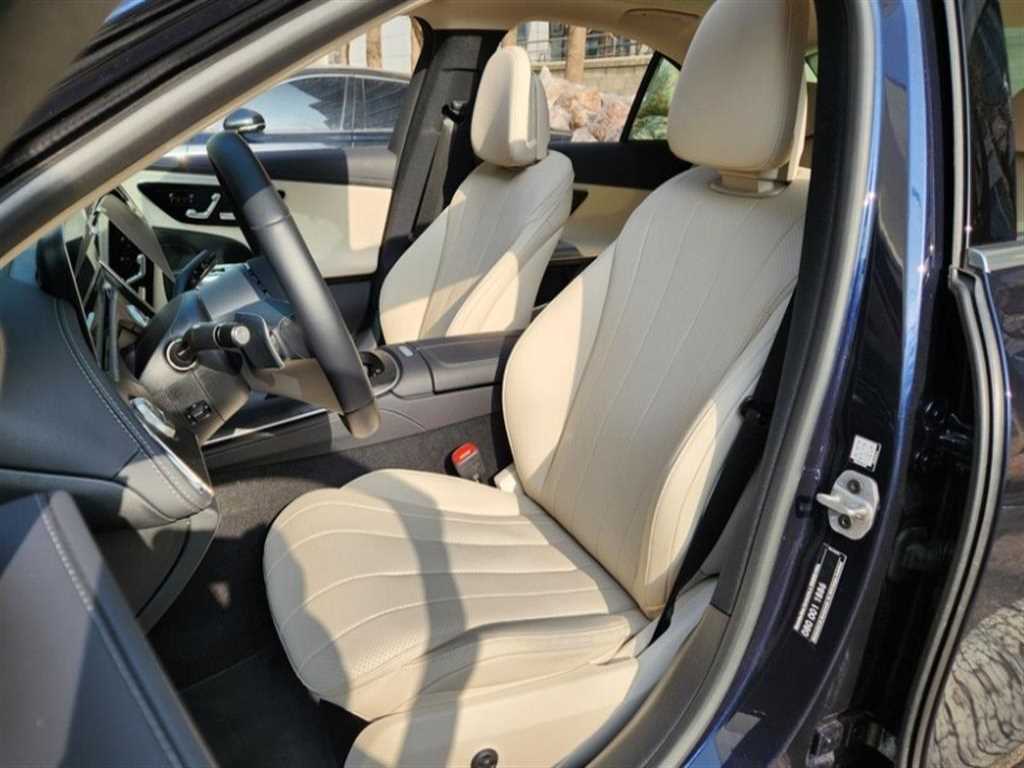 Mercedes Benz E class - Vista 2