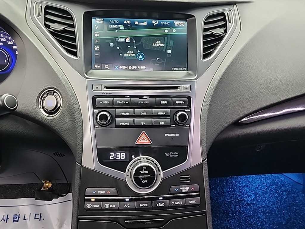 HYUNDAI Grandeur - Vista 10