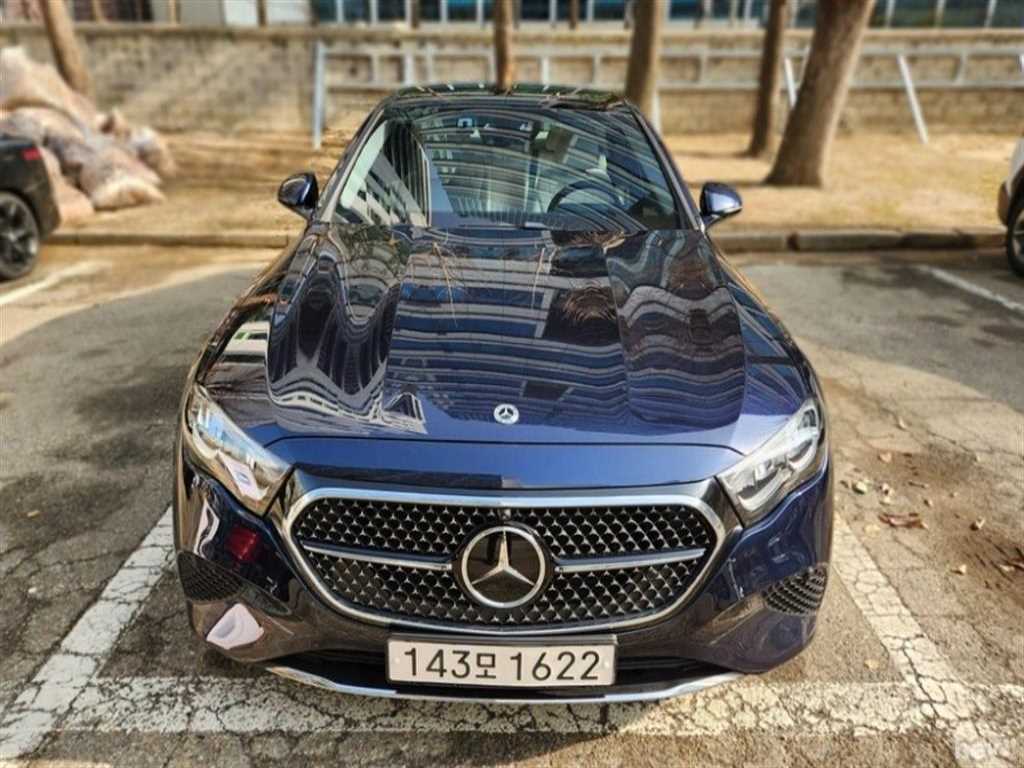 Mercedes Benz E class 2024 Azul - Importación desde Corea - HF Imports Iquique - Foto 1
