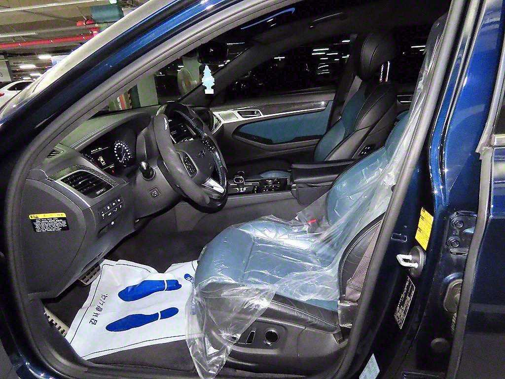 Genesis G80 - Vista 6