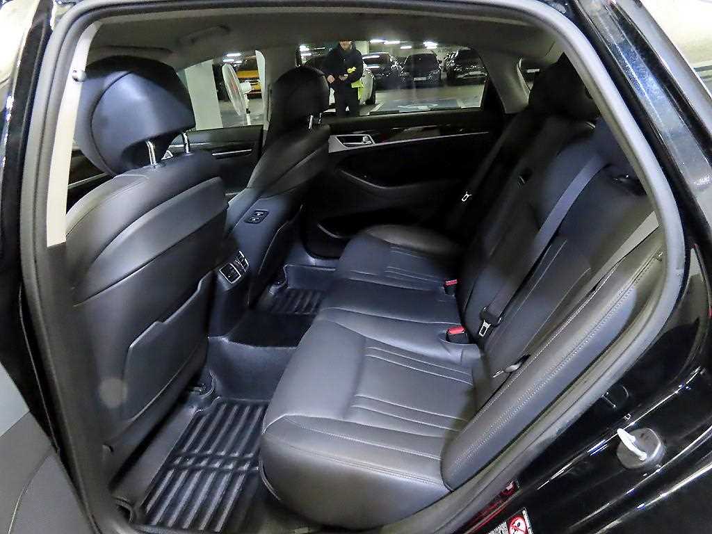 Genesis G80 - Vista 7