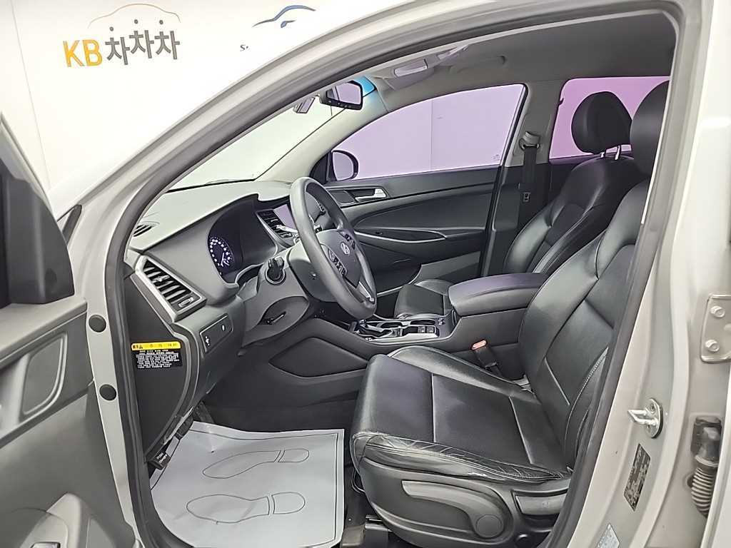 HYUNDAI Tucson - Vista 11