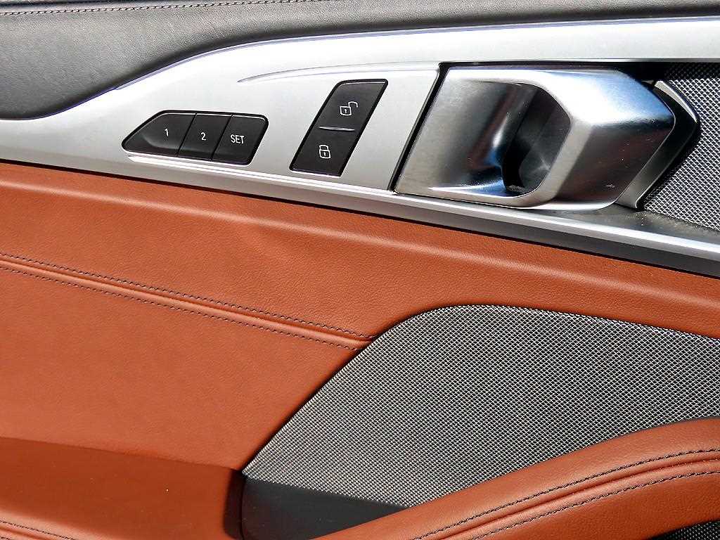 BMW 8 Series - Vista 12