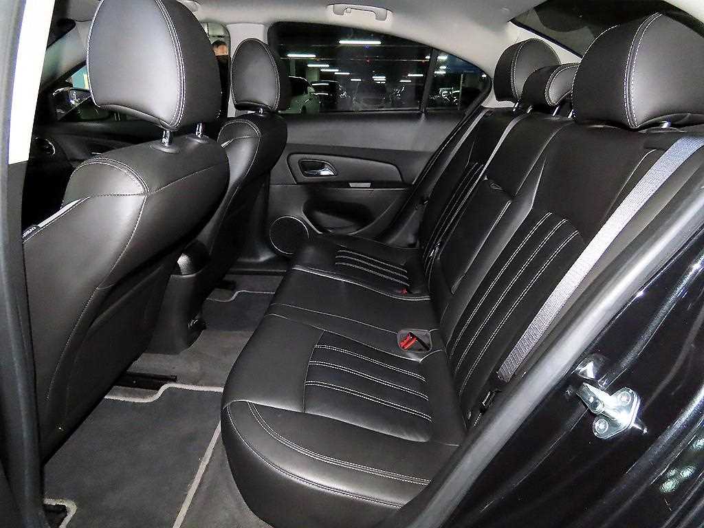 Chevrolet Cruise - Vista 7