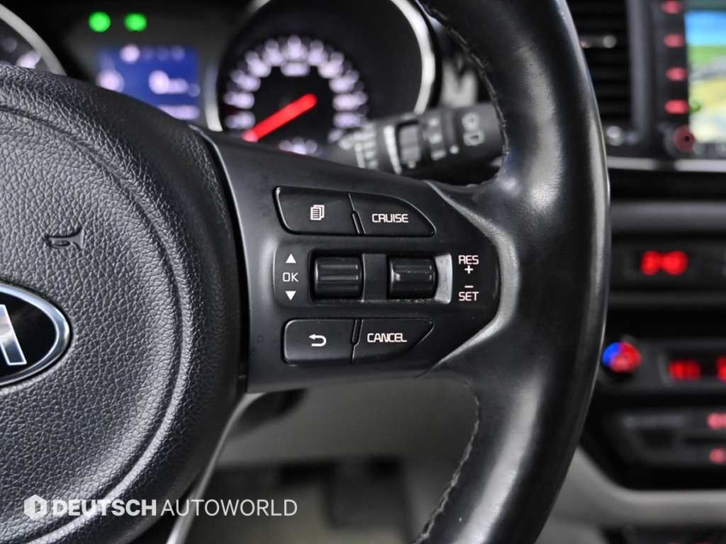 KIA Carnival 2017 Blanco - Importación desde Corea - HF Imports Iquique - Foto 17