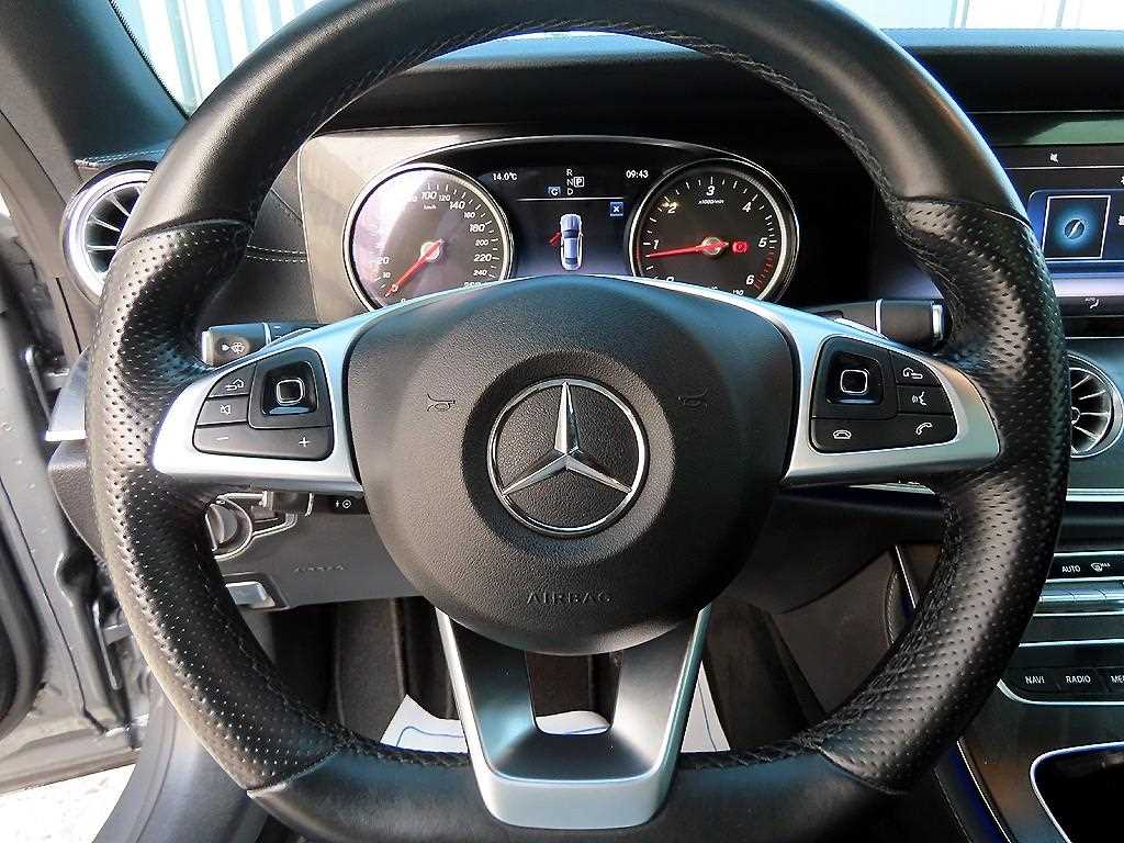 Mercedes Benz E class - Vista 8