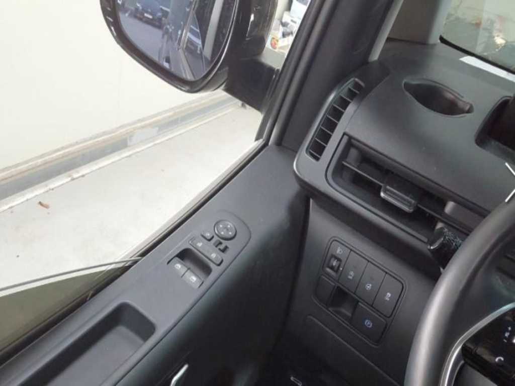 HYUNDAI Staria - Vista 7