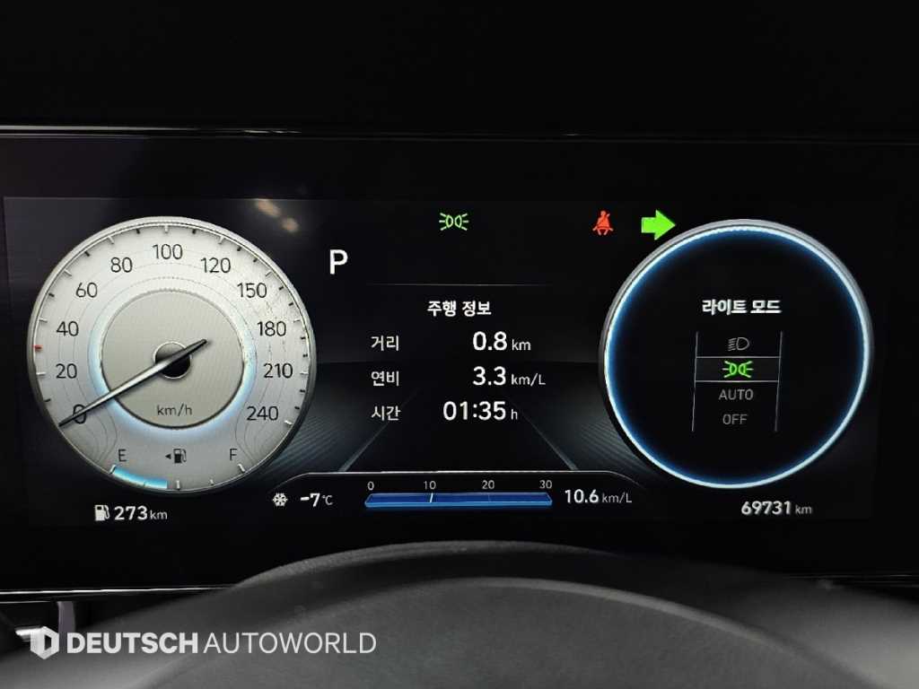 HYUNDAI Avante - Vista 8