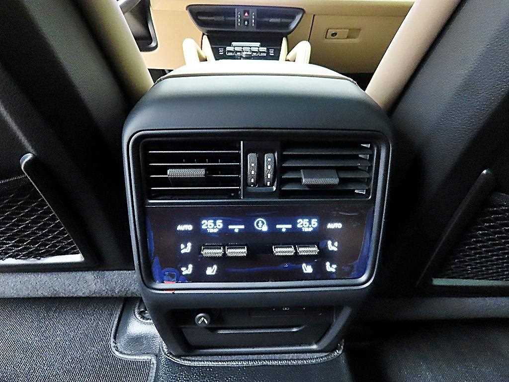 Porsche Cayenne 2024 Negro - Importación desde Corea - HF Imports Iquique - Foto 16