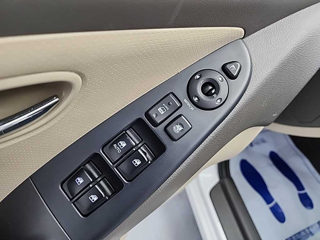 HYUNDAI Avante 2010 Blanco - Importación desde Corea - HF Imports Iquique - Foto 16