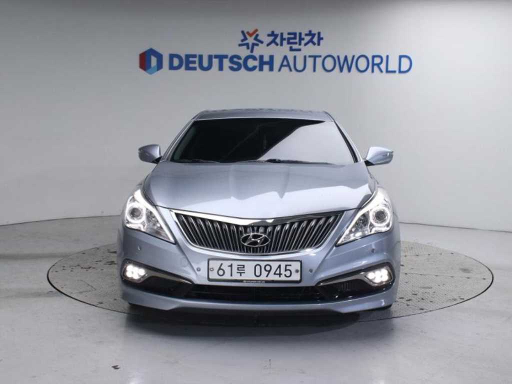 HYUNDAI Grandeur - Vista 3
