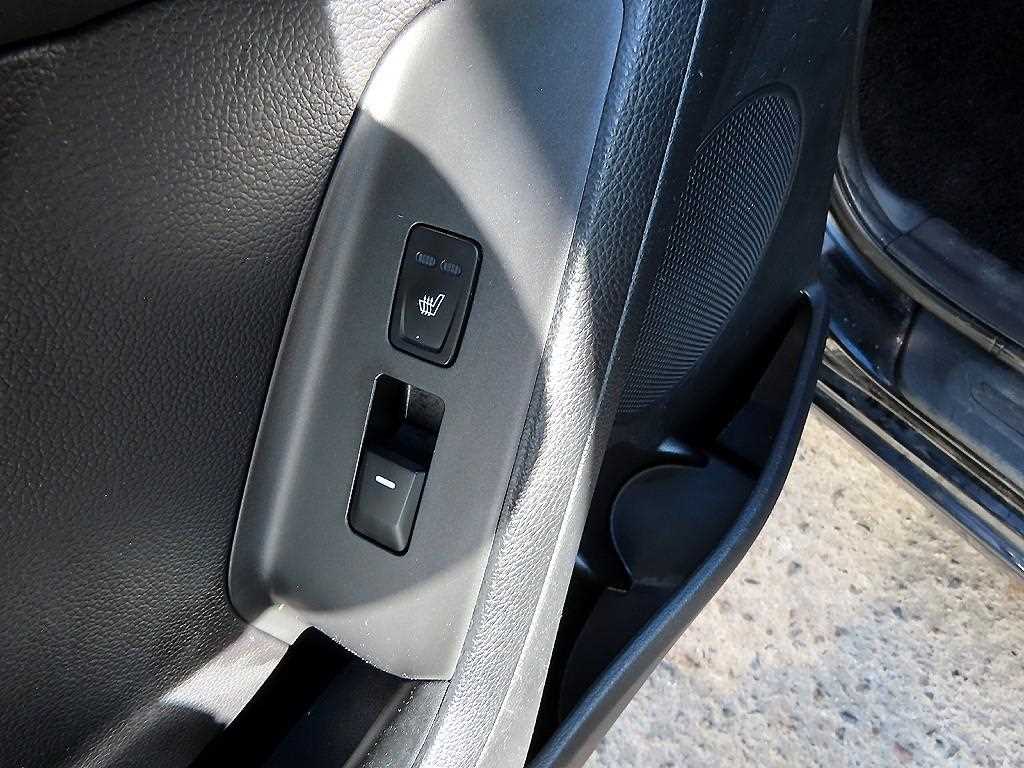 KIA K3 2015 Negro - Importación desde Corea - HF Imports Iquique - Foto 17