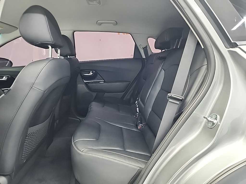 KIA Niro - Vista 12