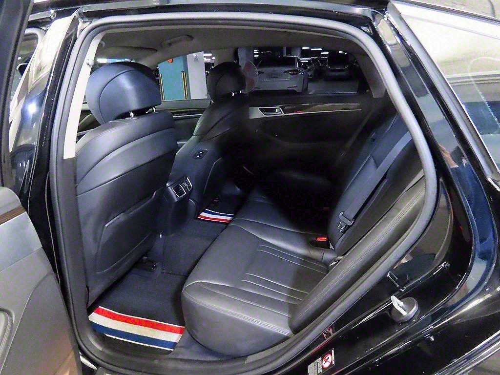 Genesis G80 - Vista 7