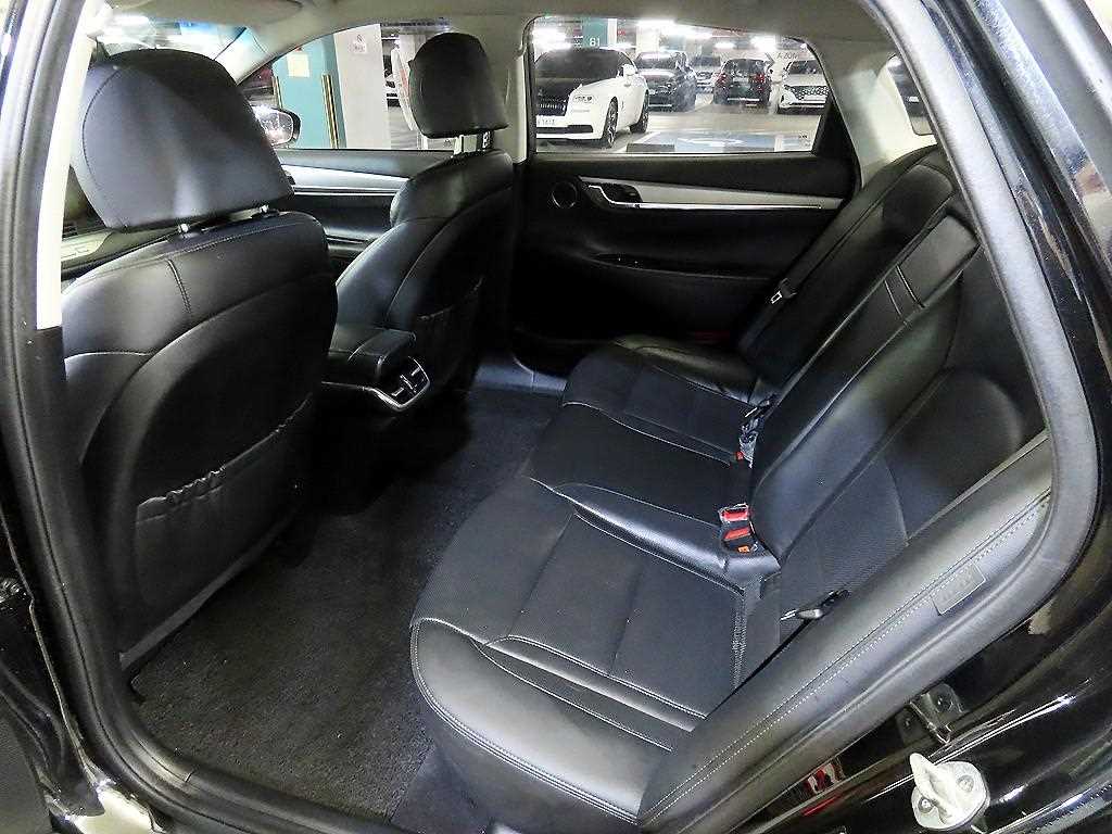 HYUNDAI Grandeur - Vista 7