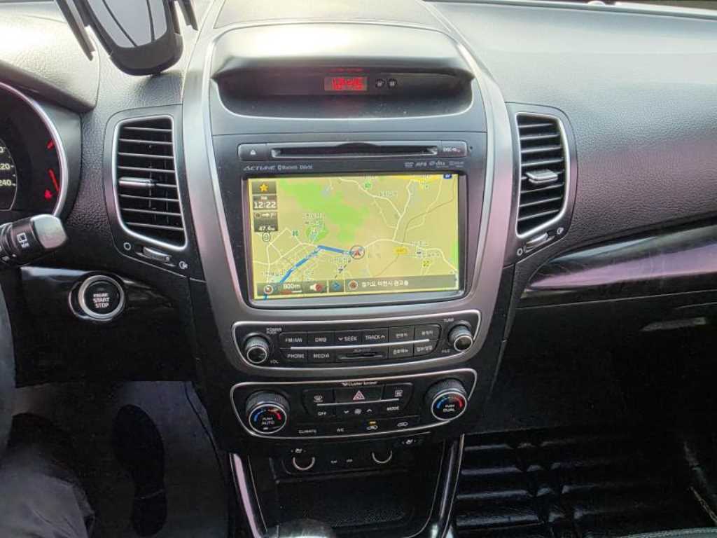 KIA Sorento - Vista 10