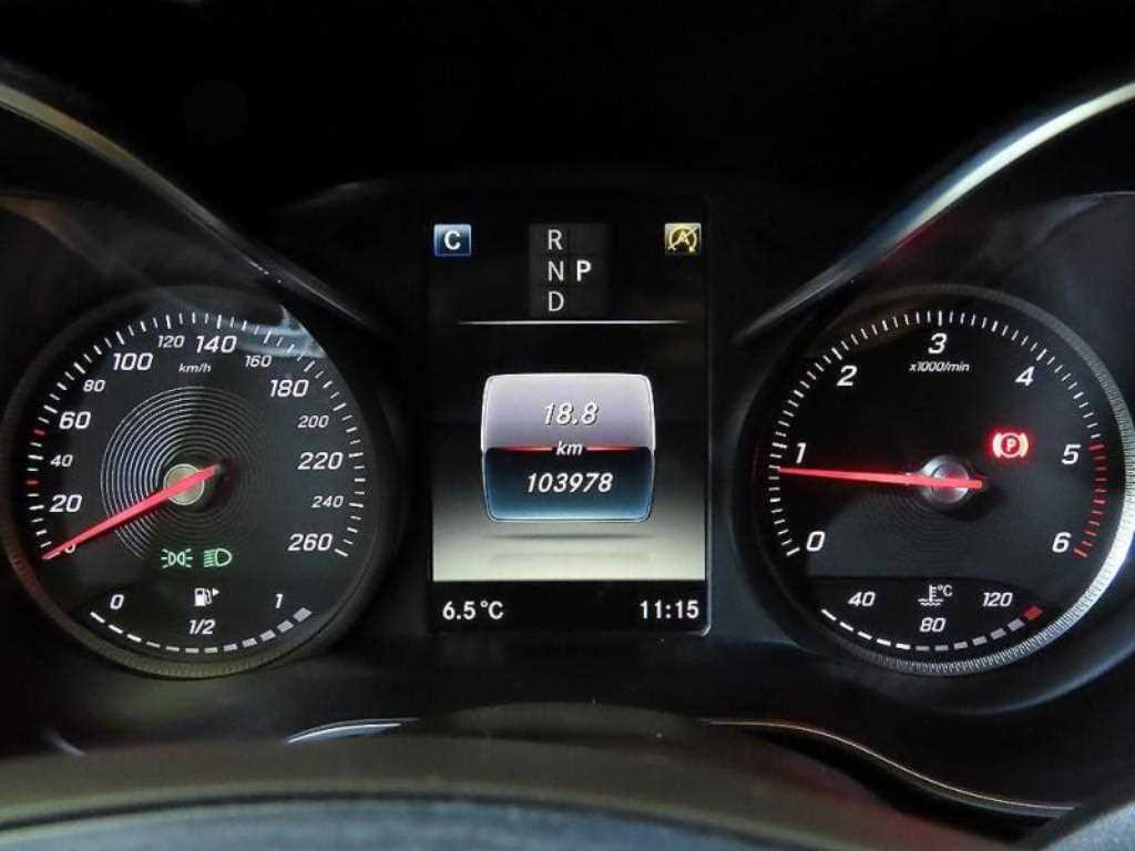 Mercedes Benz GLC Class - Vista 9