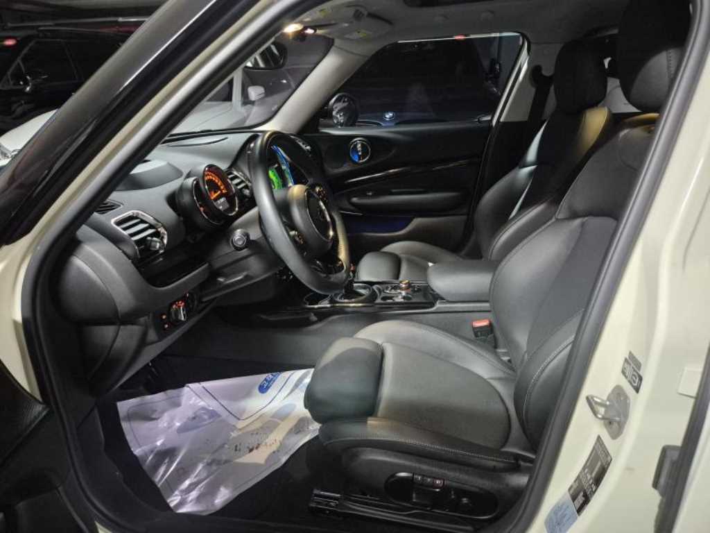 Mini Clubman - Vista 8