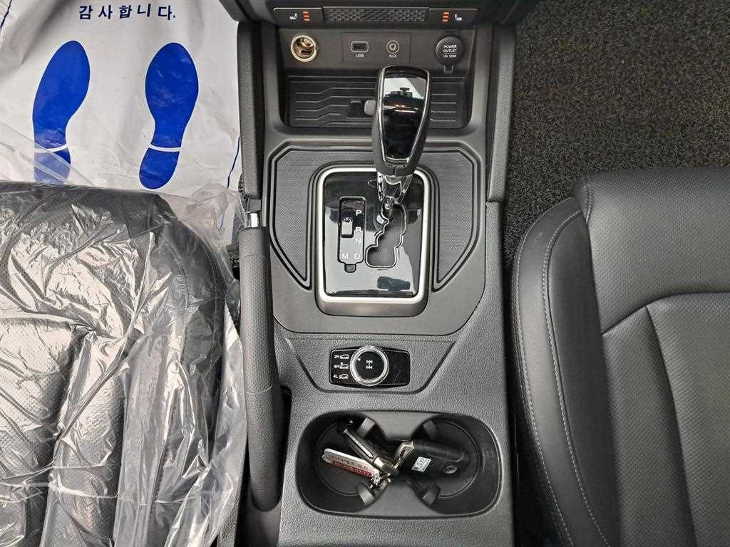 Ssangyong Rexton 2019 Negro - Importación desde Corea - HF Imports Iquique - Foto 14