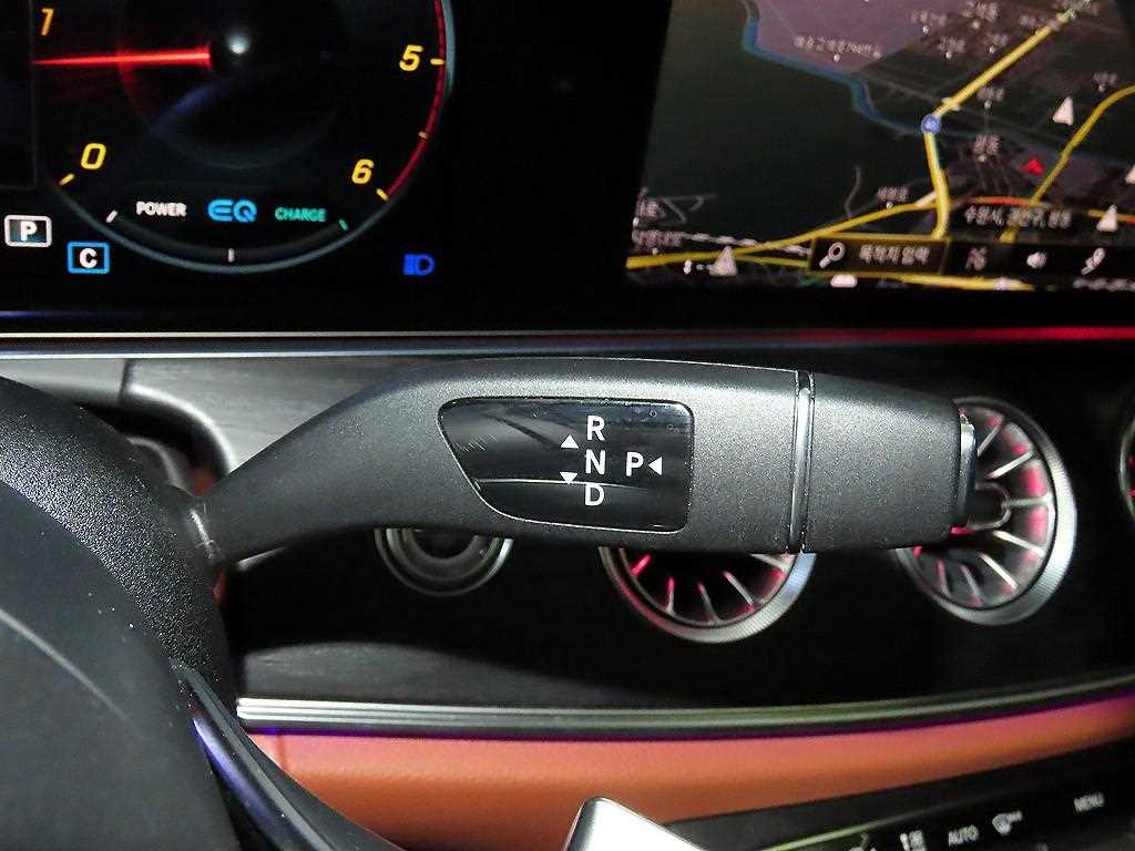 Mercedes Benz CLS Class - Vista 9