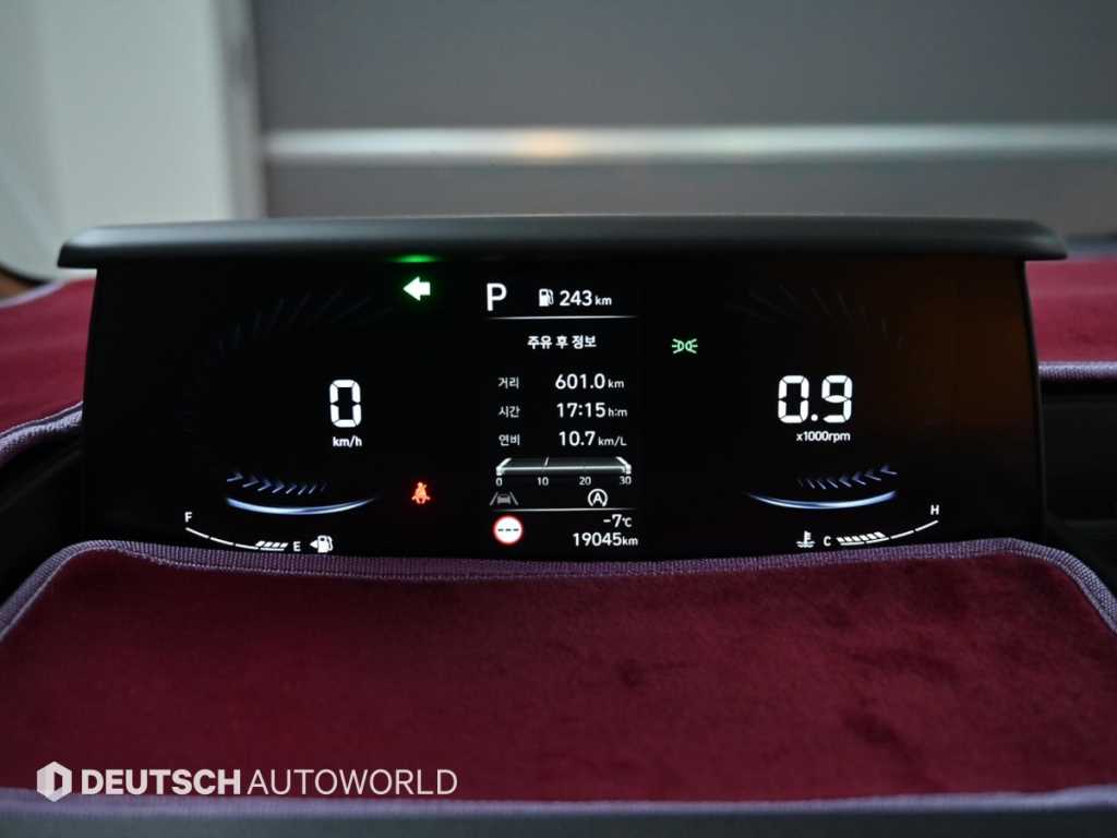 HYUNDAI Staria - Vista 8