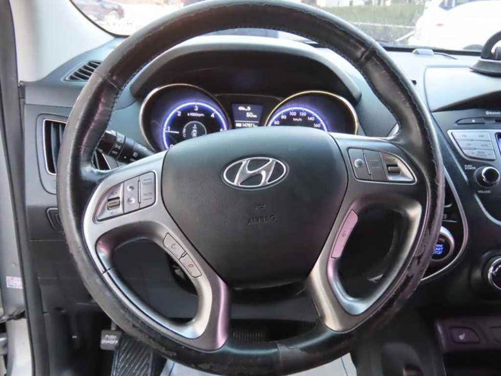 HYUNDAI Tucson - Vista 10