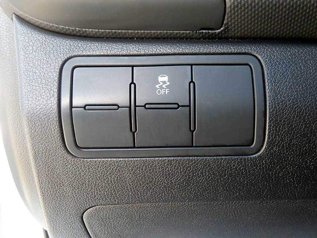 HYUNDAI Accent - Vista 12