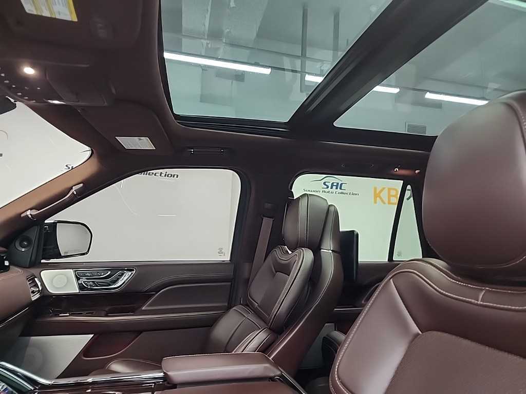 Lincoln Navigator 2019 Negro - Importación desde Corea - HF Imports Iquique - Foto 17
