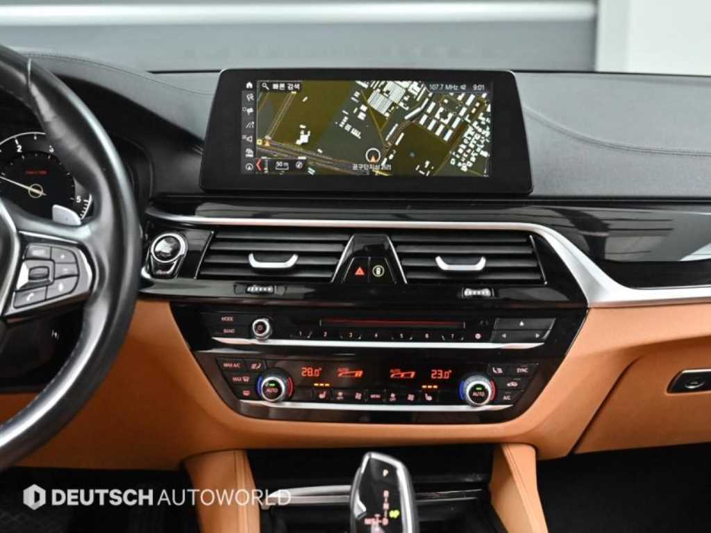 BMW 5 Series 2018 Azul - Importación desde Corea - HF Imports Iquique - Foto 14