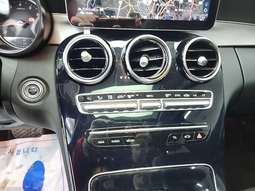 Mercedes Benz C Class - Vista 10