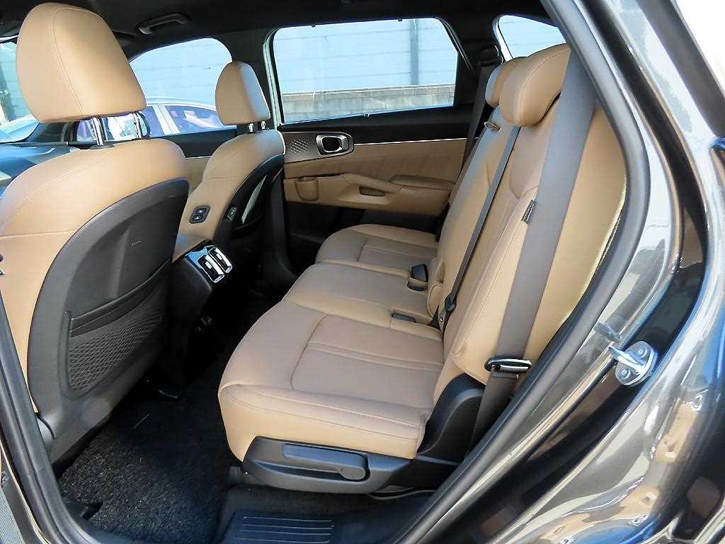 KIA Sorento - Vista 6