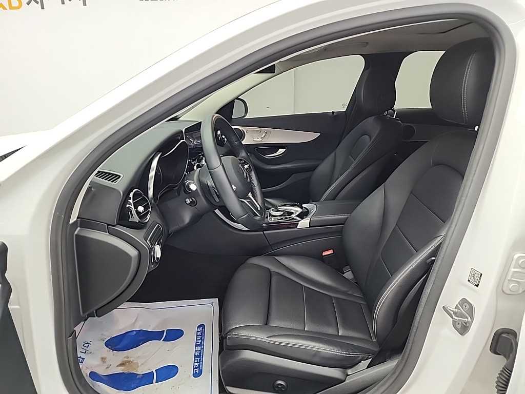 Mercedes Benz C Class - Vista 11