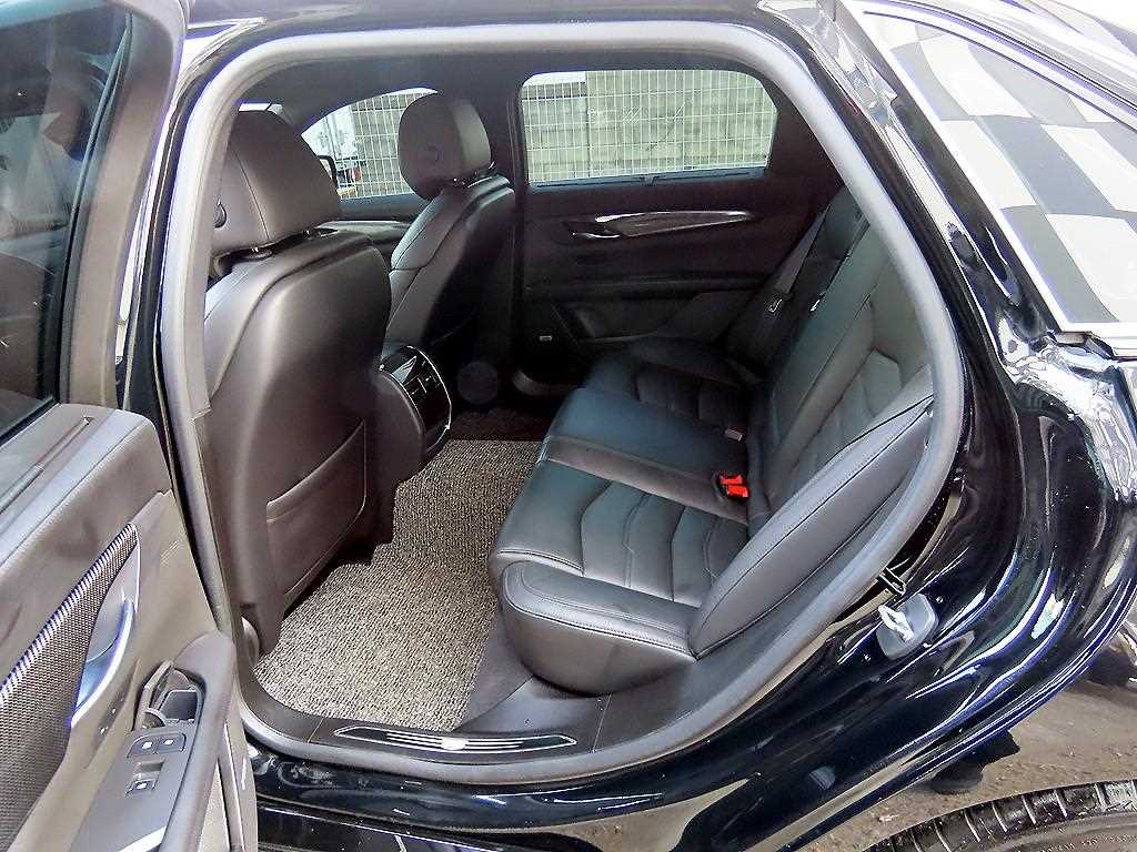 Cadillac CT6 - Vista 6