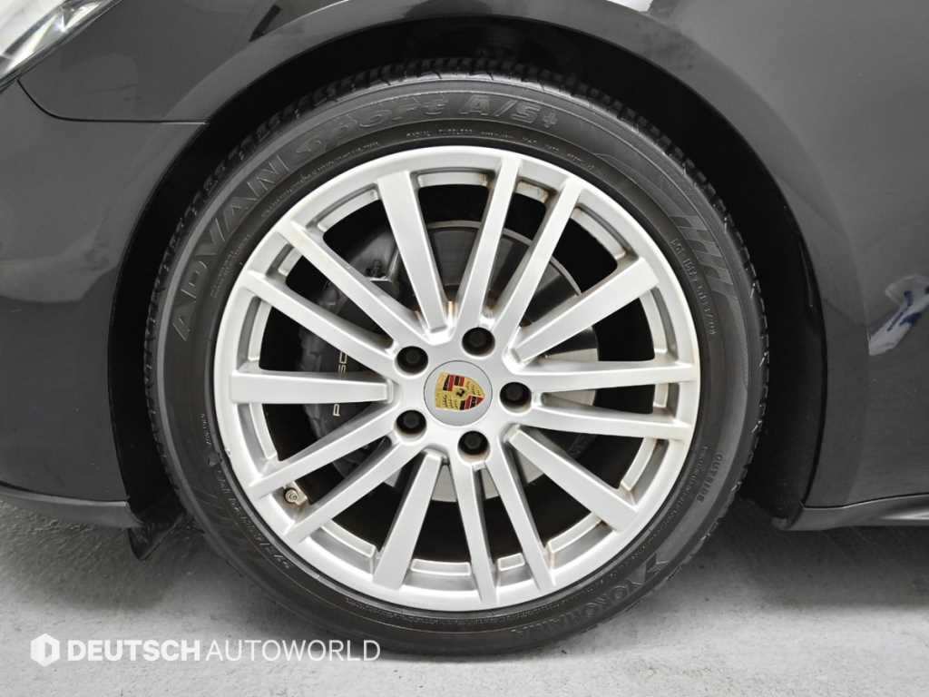 Porsche Panamera - Vista 5