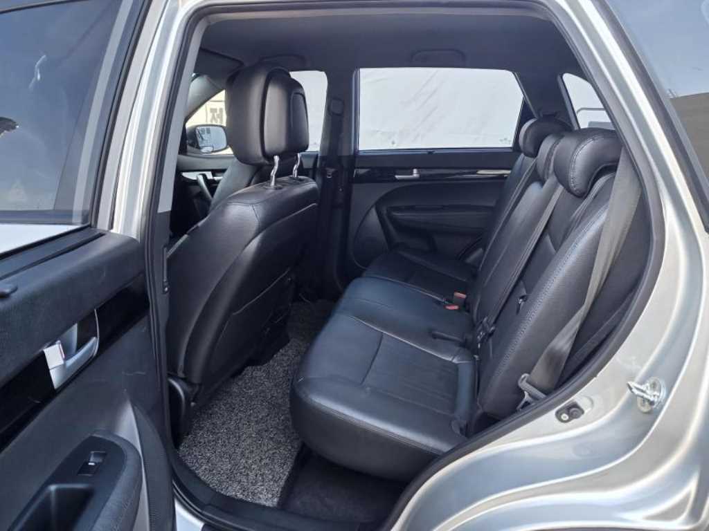 KIA Sorento - Vista 5