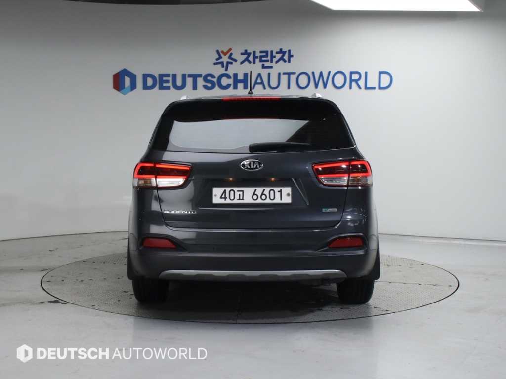 KIA Sorento - Vista 4