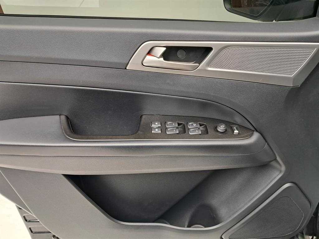 Ssangyong Rexton 2019 Negro - Importación desde Corea - HF Imports Iquique - Foto 13