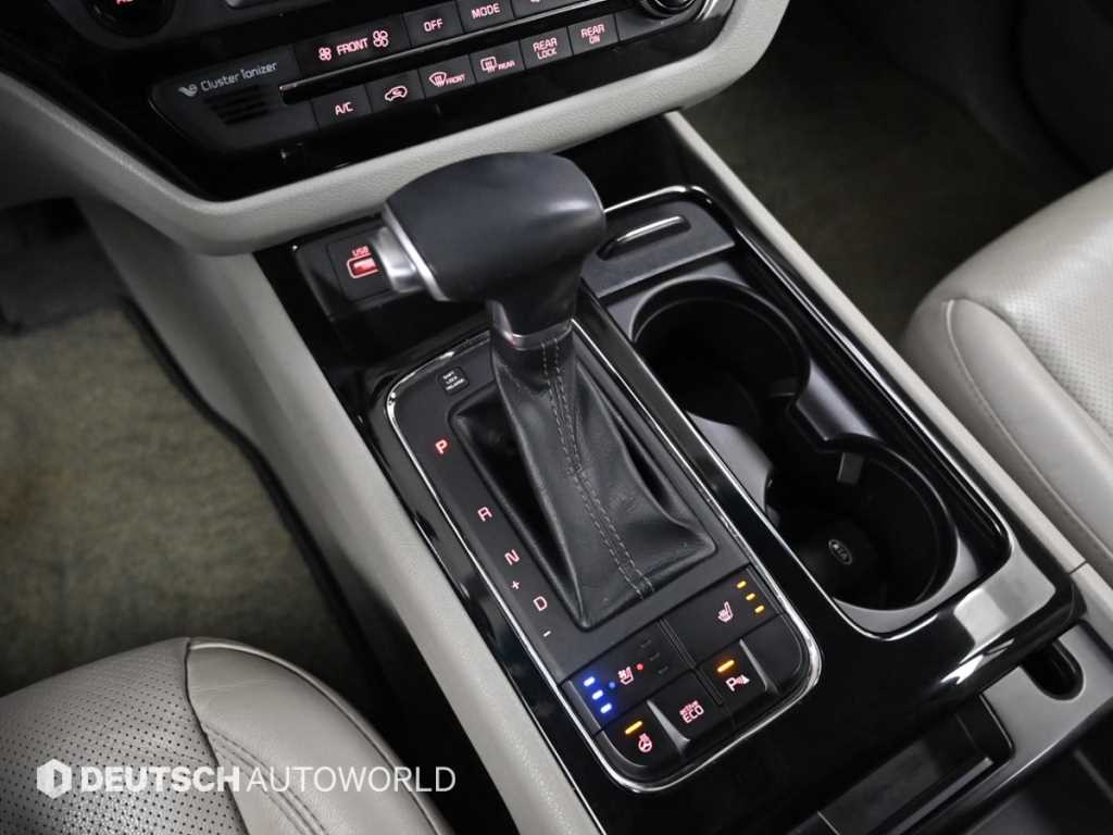 KIA Carnival - Vista 9