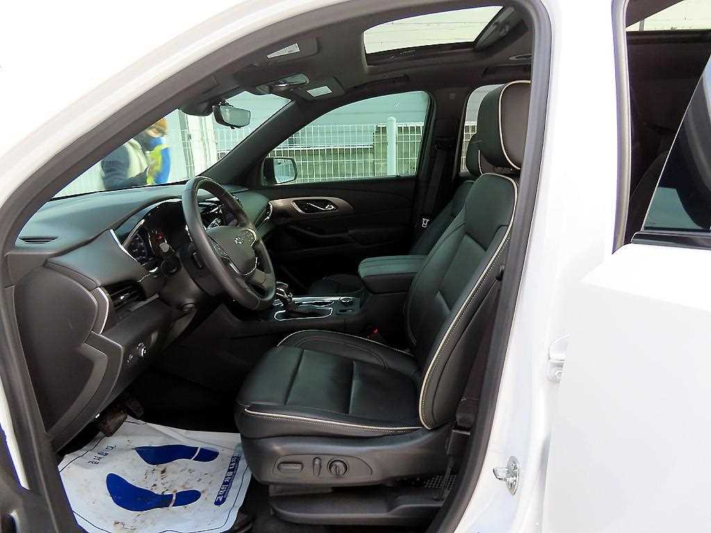 Chevrolet Travers - Vista 5