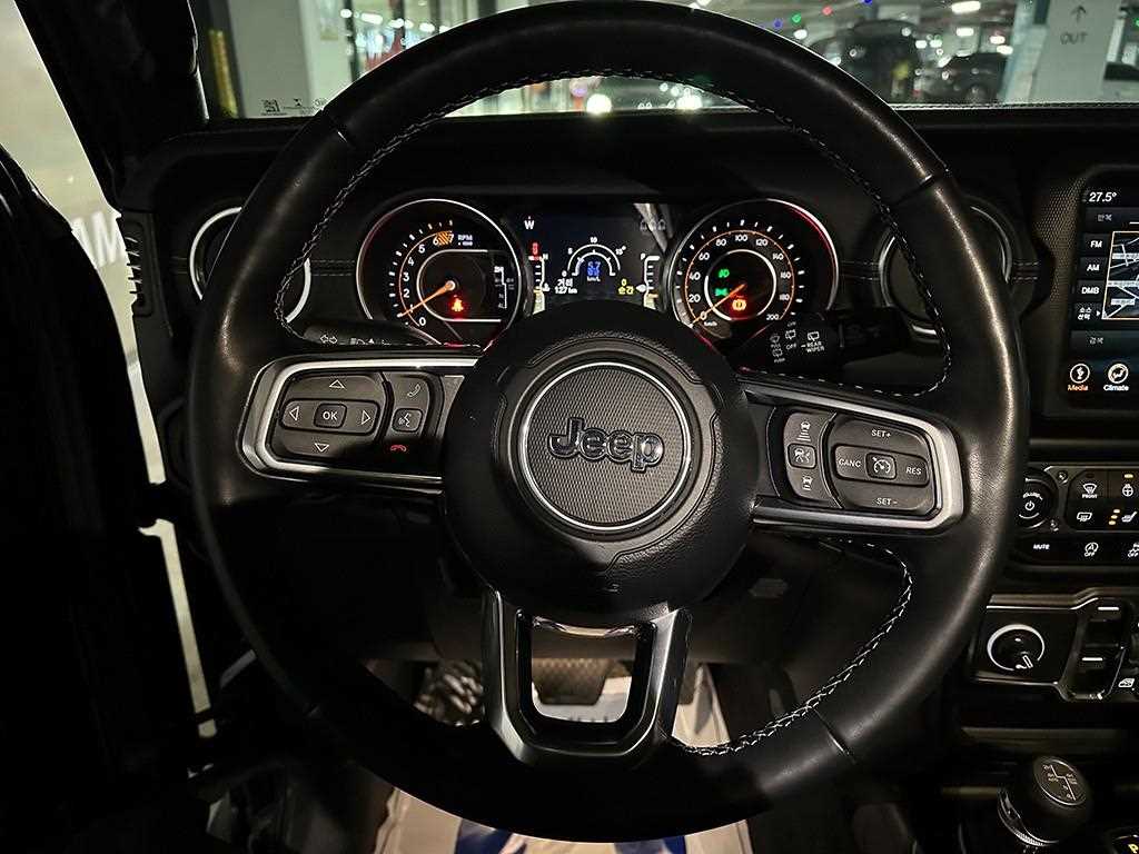 Jeep Wrangler - Vista 8